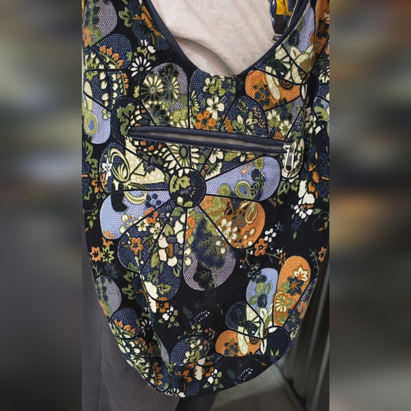 Hobo Bag ~ Long Handle & lots of room for all your things! - Picture 3 of 7